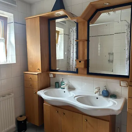 Ruhige & Sonnige * Lengfelden