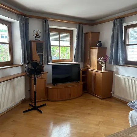 Apartment Ruhige & Sonnige Lengfelden